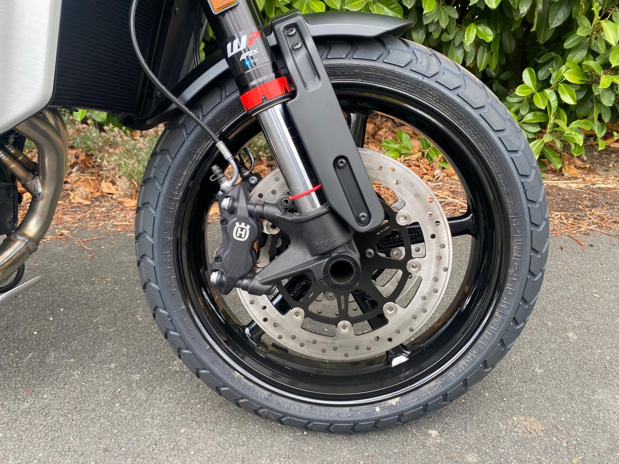Husqvarna Svartpilen 801